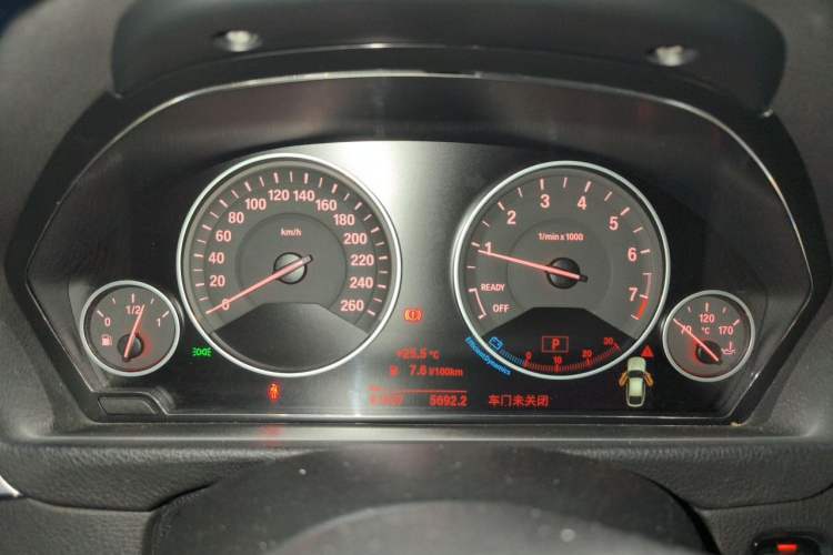 Used BMW 3 Series GT 2018 320i Sport Edition Instrument Cluster