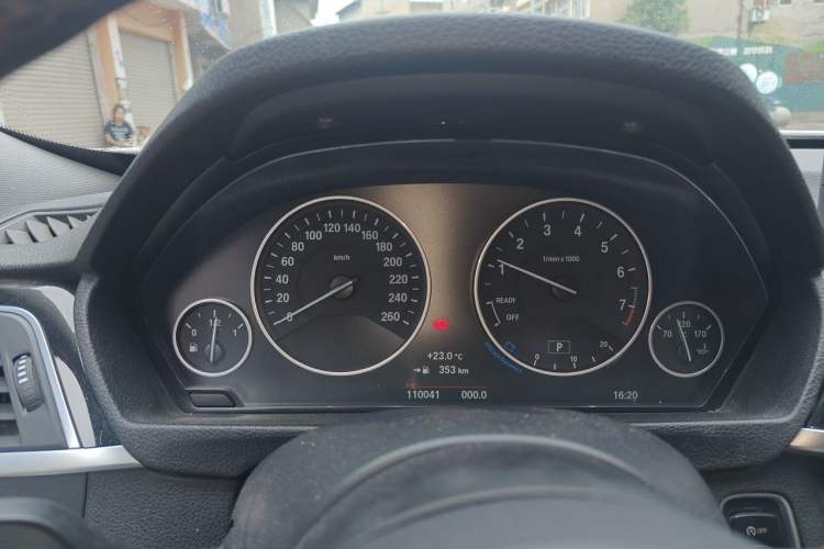 Used BMW 3 Series GT 2018 320i Sport Edition Instrument Cluster