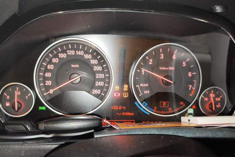 Used BMW 3 Series GT 2018 320i Luxury Design Package Instrument Cluster