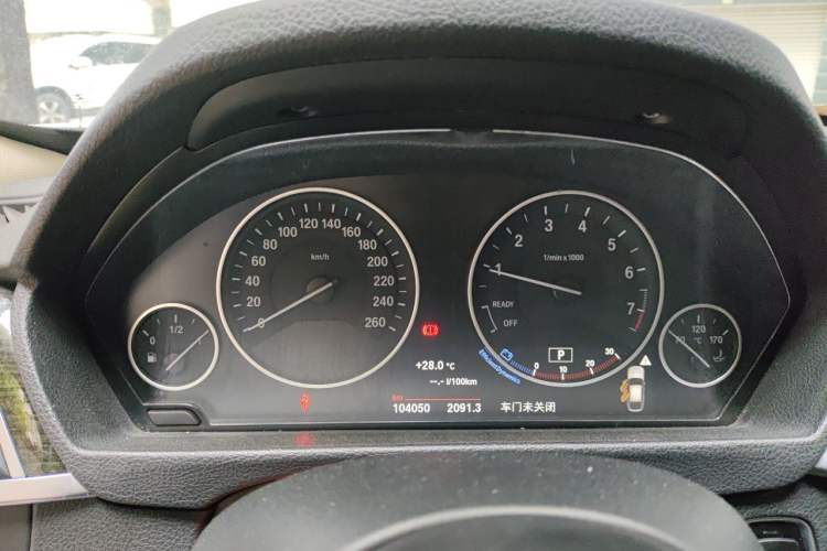 Used BMW 3 Series GT 2018 320i Luxury Design Package Instrument Cluster