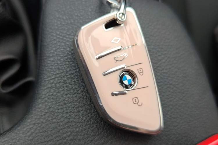 Used BMW 3 Series GT 2018 320i Sport Edition Interior 1