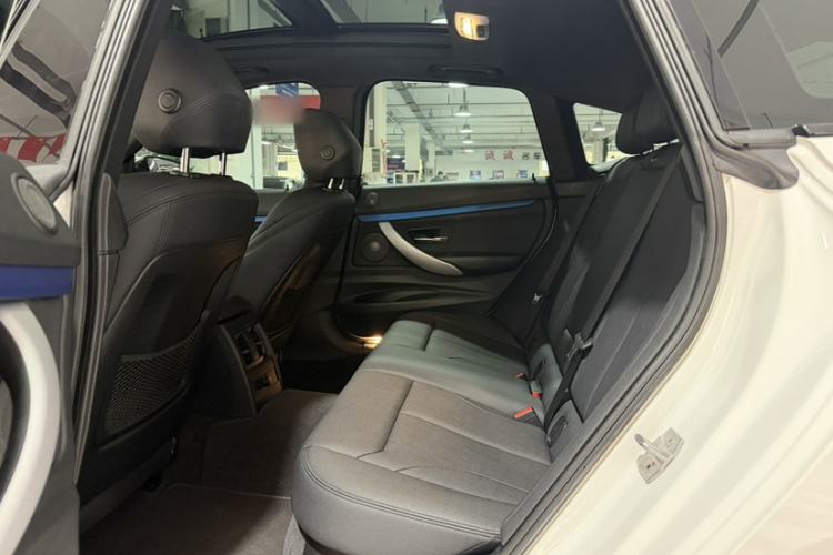 Used BMW 3 Series GT 2018 320i M Sport Edition Interior 7