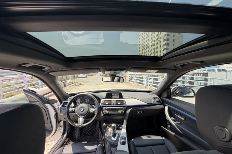 Used BMW 3 Series GT 2018 320i M Sport Edition Interior 7