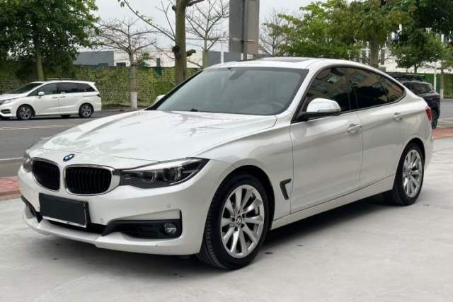 Used BMW 3 Series GT 2018 320i Sport Edition