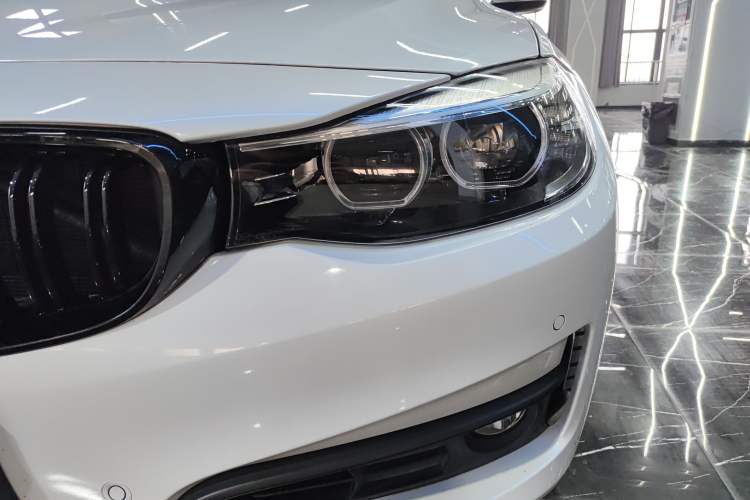 Used BMW 3 Series GT 2018 320i Sport Edition Left Front Headlight