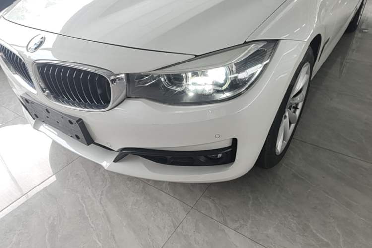 Used BMW 3 Series GT 2018 320i Sport Edition Left Front Headlight