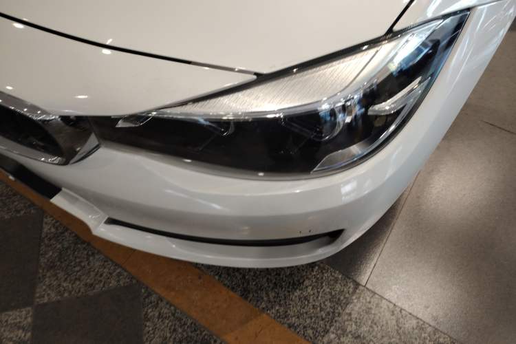 Used BMW 3 Series GT 2018 320i Sport Edition Left Front Headlight