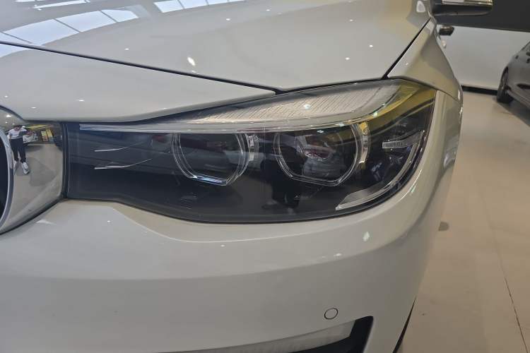 Used BMW 3 Series GT 2018 320i Sport Edition Left Front Headlight