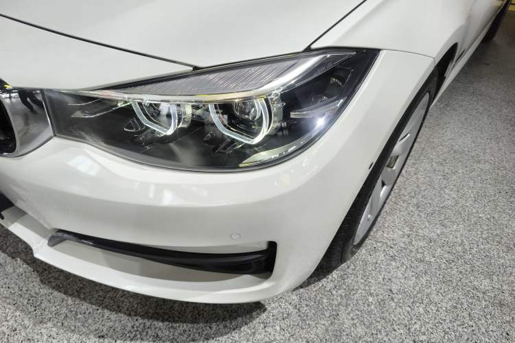 Used BMW 3 Series GT 2018 320i Sport Edition Left Front Headlight