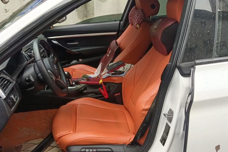 Used BMW 3 Series GT 2018 320i Sport Edition Left Front Seat