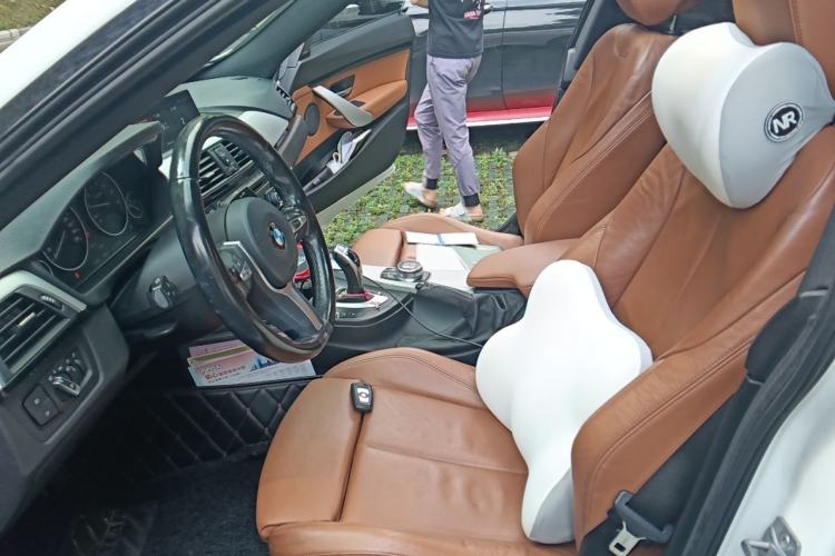 Used BMW 3 Series GT 2018 320i M Sport Edition Left Front Seat