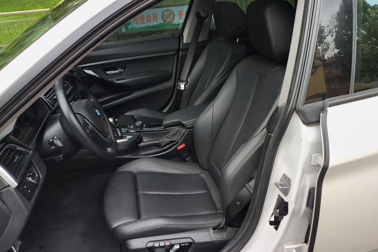 Used BMW 3 Series GT 2018 320i Sport Edition Left Front Seat