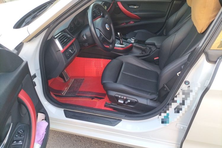 Used BMW 3 Series GT 2018 320i Sport Edition Left Front Seat