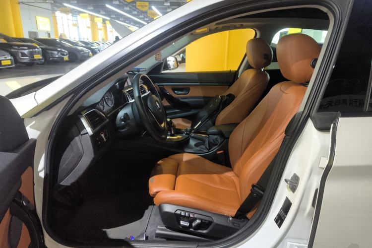 Used BMW 3 Series GT 2018 320i Sport Edition Left Front Seat