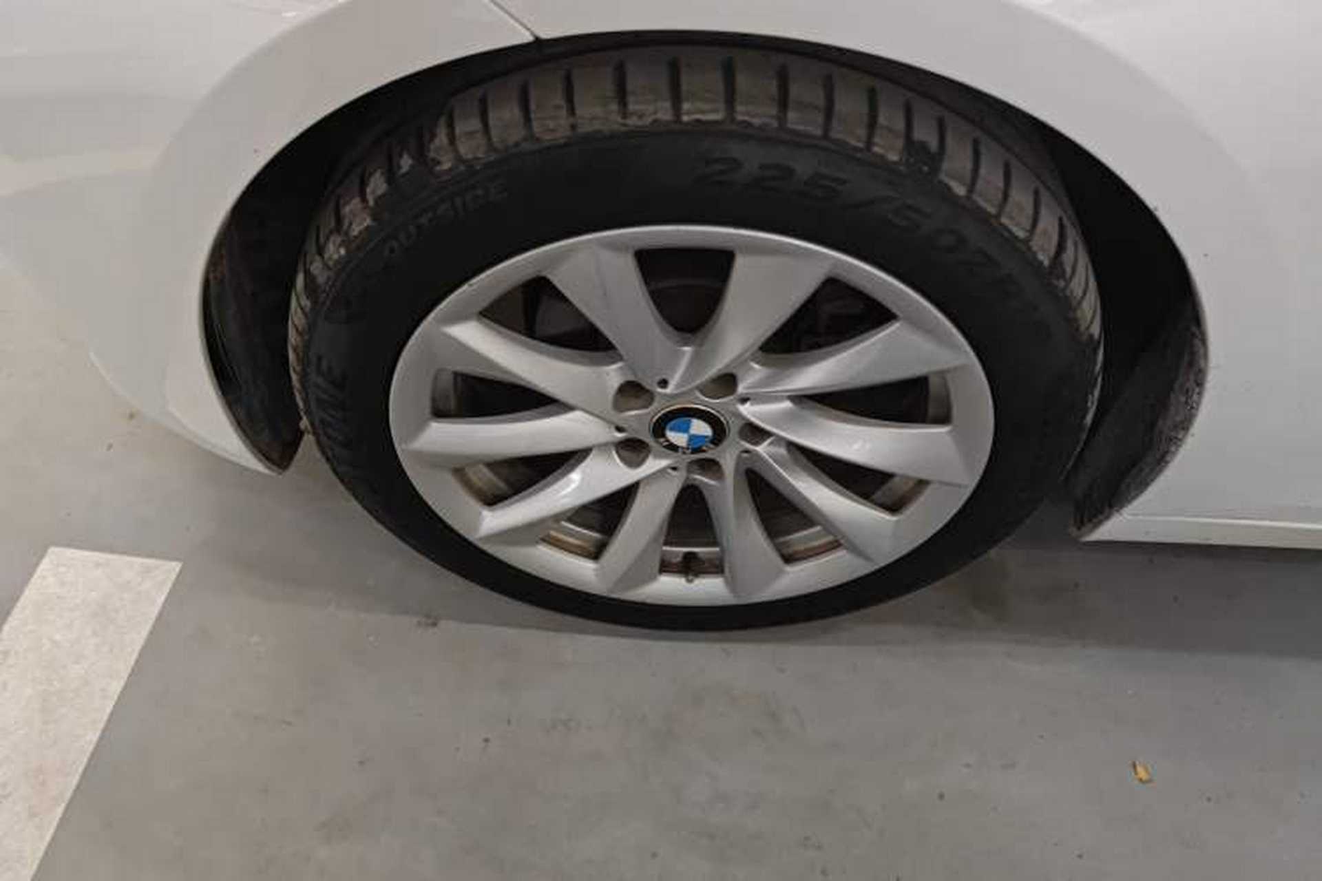 Used BMW 3 Series GT 2018 320i Sport Edition Left Front Wheel Hub
