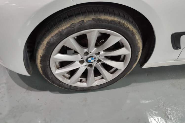 Used BMW 3 Series GT 2018 320i Sport Edition Left Front Wheel Hub