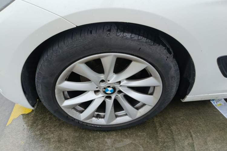 Used BMW 3 Series GT 2018 320i Sport Edition Left Front Wheel Hub