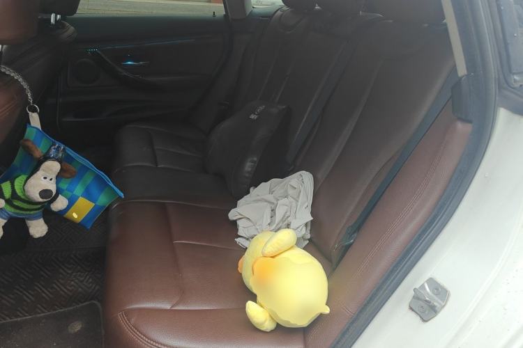 Used BMW 3 Series GT 2018 320i Sport Edition Left Rear Seat
