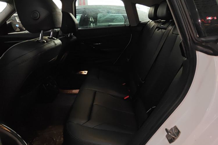 Used BMW 3 Series GT 2018 320i Sport Edition Left Rear Seat