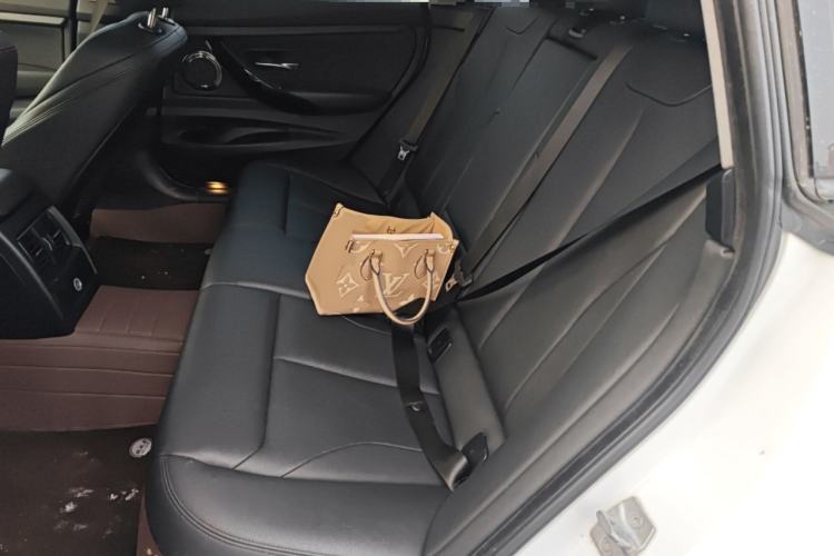 Used BMW 3 Series GT 2018 320i Sport Edition Left Rear Seat