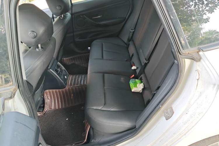 Used BMW 3 Series GT 2018 320i Sport Edition Left Rear Seat