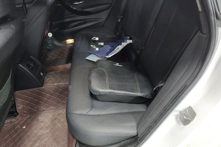 Used BMW 3 Series GT 2018 320i Sport Edition Left Rear Seat