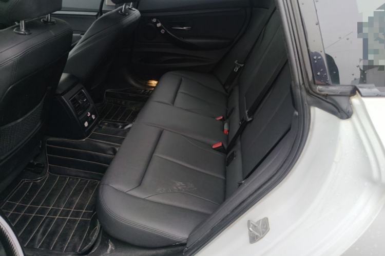 Used BMW 3 Series GT 2018 320i Sport Edition Left Rear Seat