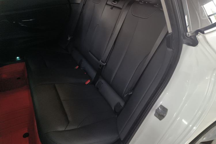 Used BMW 3 Series GT 2018 320i Sport Edition Left Rear Seat