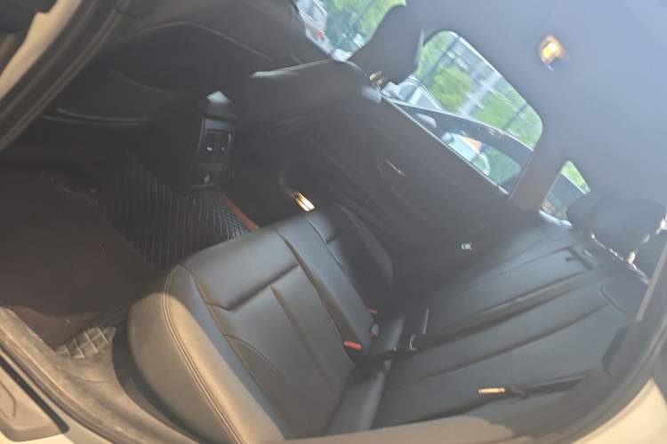 Used BMW 3 Series GT 2018 320i Sport Edition Left Rear Seat
