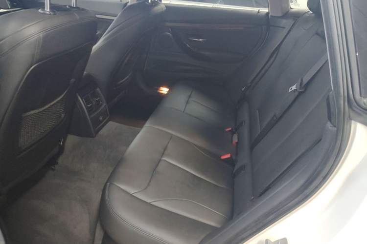 Used BMW 3 Series GT 2018 320i Sport Edition Left Rear Seat