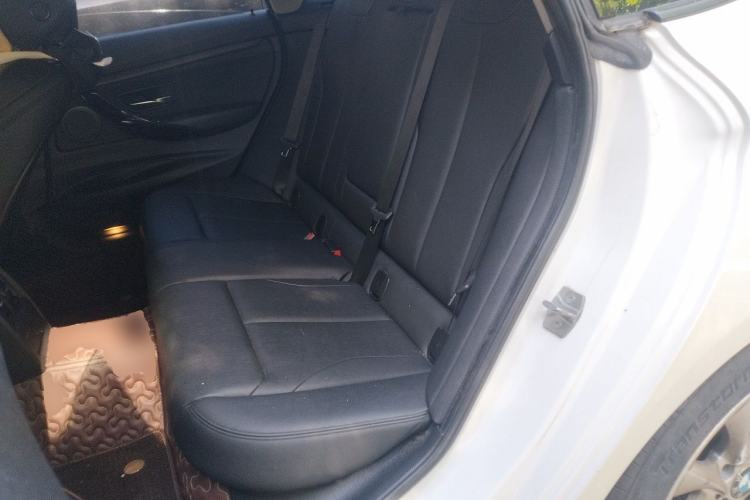 Used BMW 3 Series GT 2018 320i Sport Edition Left Rear Seat