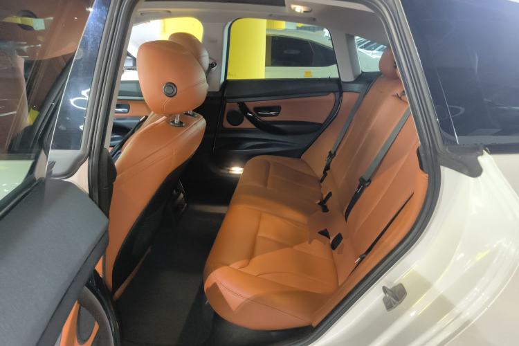 Used BMW 3 Series GT 2018 320i Sport Edition Left Rear Seat