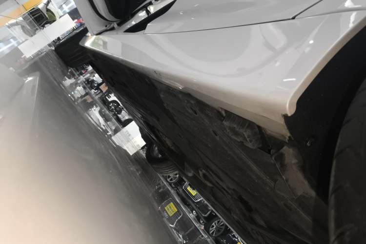 Used BMW 3 Series GT 2018 320i Sport Edition Left Side Sill