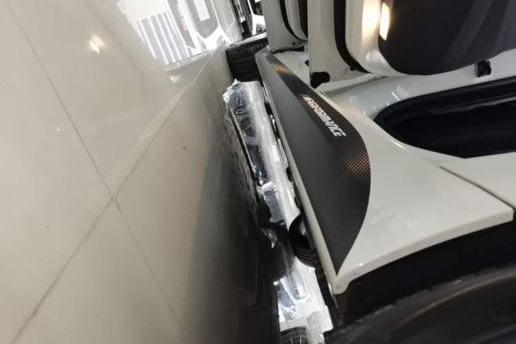 Used BMW 3 Series GT 2018 320i Sport Edition Left Side Sill