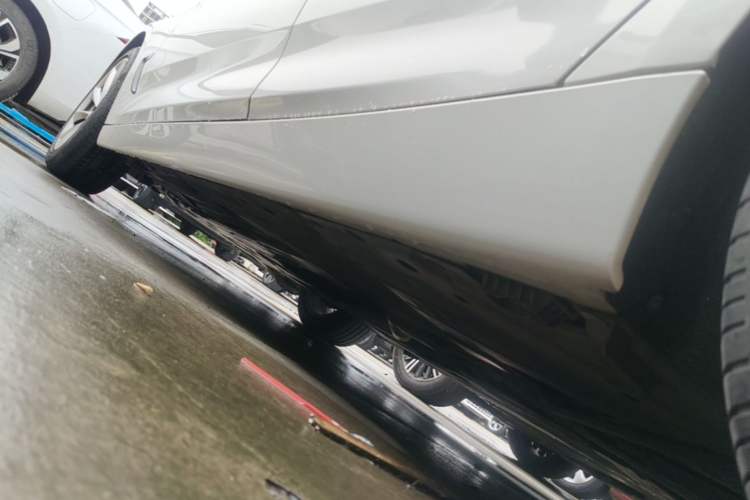 Used BMW 3 Series GT 2018 320i Sport Edition Left Side Sill