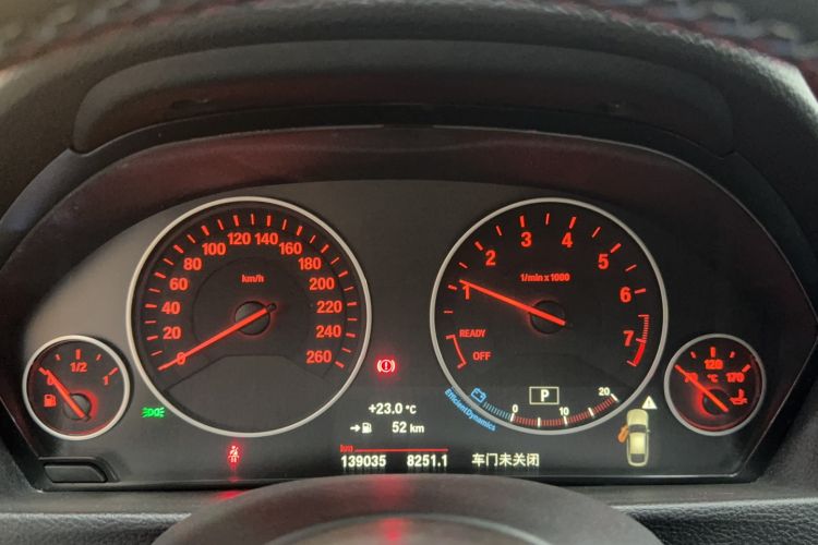 Used BMW 3 Series GT 2018 320i Sport Edition Odometer Close Up