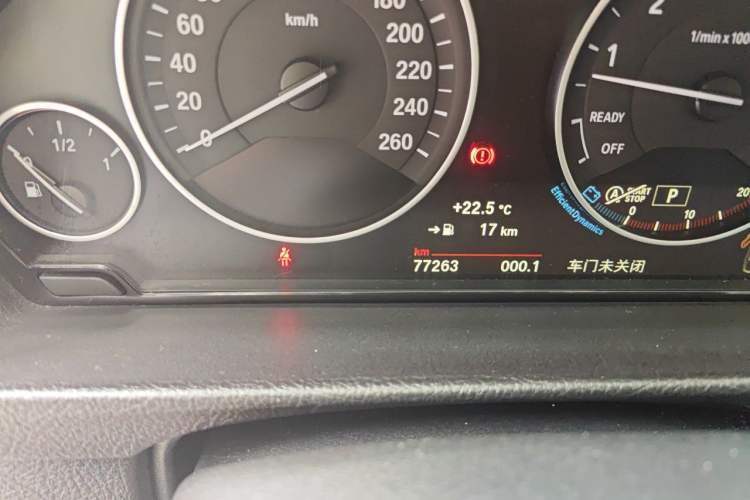 Used BMW 3 Series GT 2018 320i Sport Edition Odometer Close Up