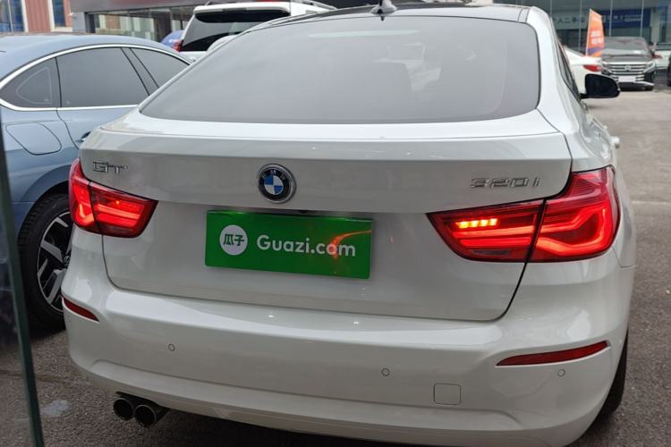 Used BMW 3 Series GT 2018 320i Sport Edition Rear