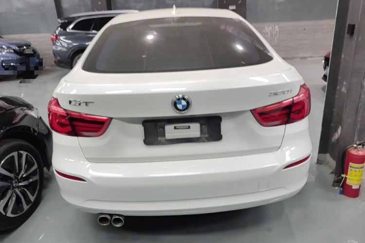 Used BMW 3 Series GT 2018 320i Sport Edition Rear