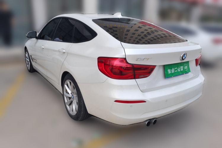 Used BMW 3 Series GT 2018 320i Sport Edition Rear Left 45 Deg