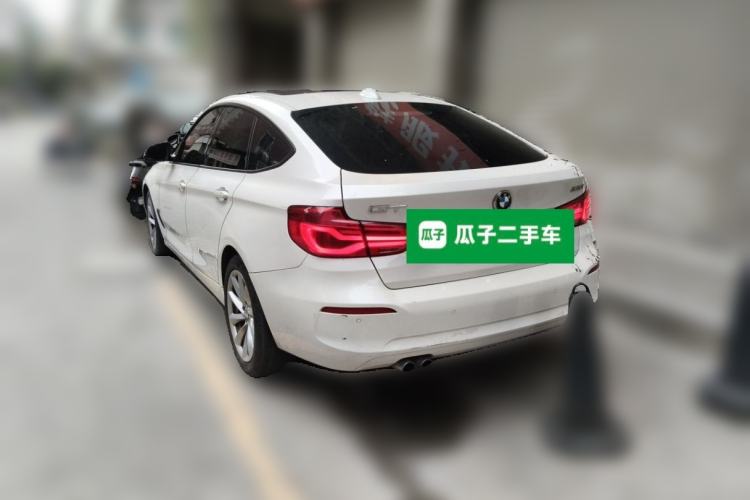 Used BMW 3 Series GT 2018 320i Sport Edition Rear Left 45 Deg