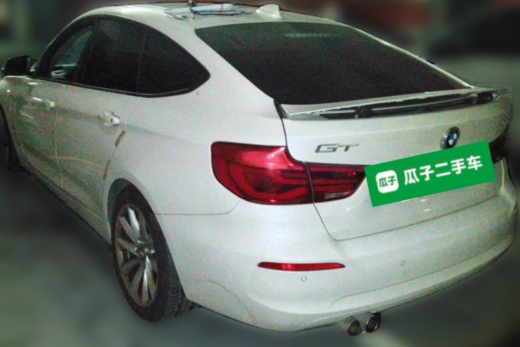 Used BMW 3 Series GT 2018 320i Sport Edition Rear Left 45 Deg