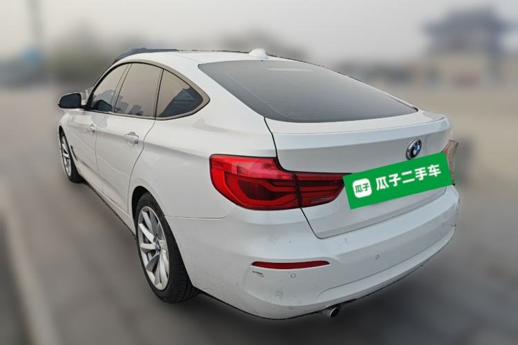 Used BMW 3 Series GT 2018 320i Sport Edition Rear Left 45 Deg