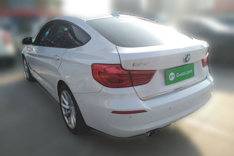 Used BMW 3 Series GT 2018 320i M Sport Edition Rear Left 45 Deg