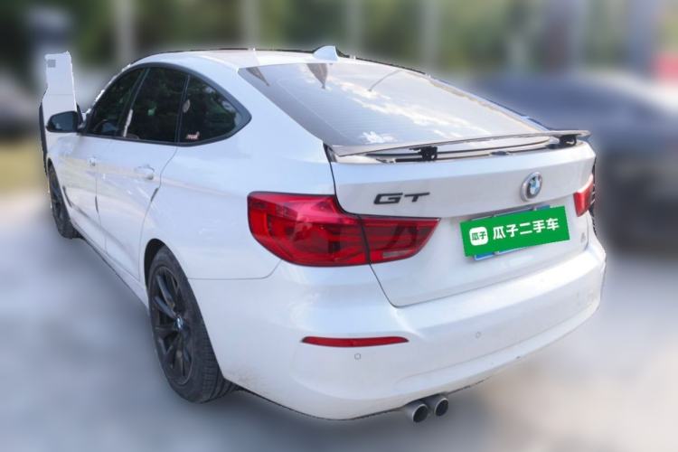 Used BMW 3 Series GT 2018 320i Sport Edition Rear Left 45 Deg