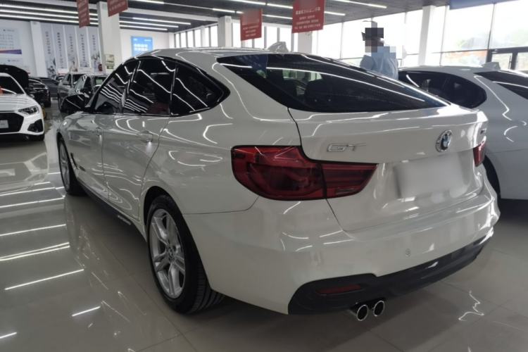 Used BMW 3 Series GT 2018 320i Sport Edition Rear Left 45 Deg