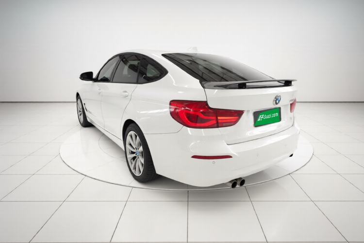 Used BMW 3 Series GT 2018 320i Sport Edition Rear Left 45 Deg