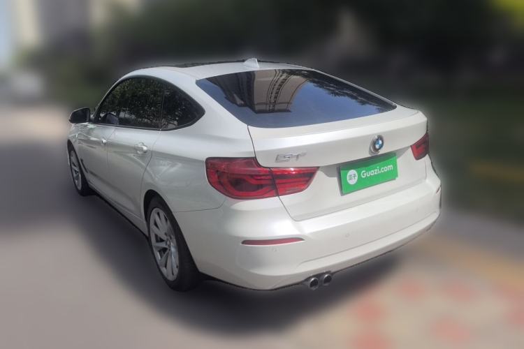 Used BMW 3 Series GT 2018 320i Sport Edition Rear Left 45 Deg