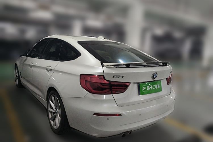 Used BMW 3 Series GT 2018 320i Sport Edition Rear Left 45 Deg