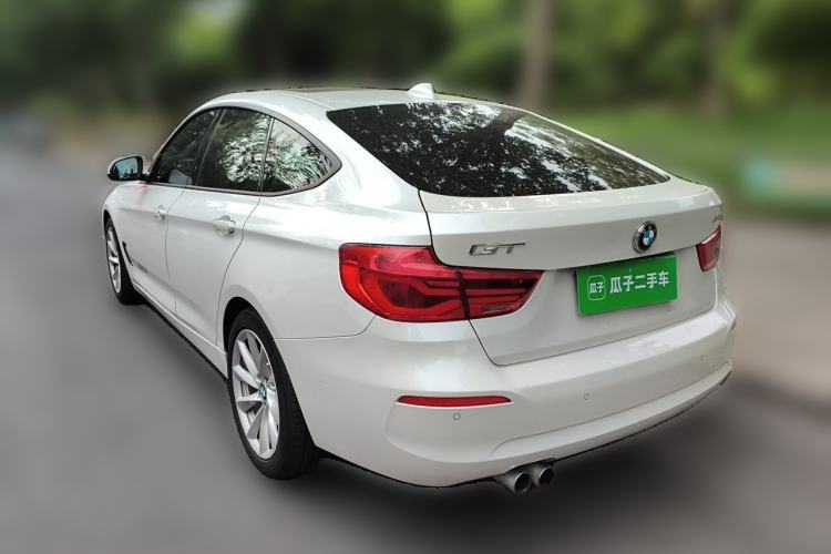 Used BMW 3 Series GT 2018 320i Sport Edition Rear Left 45 Deg